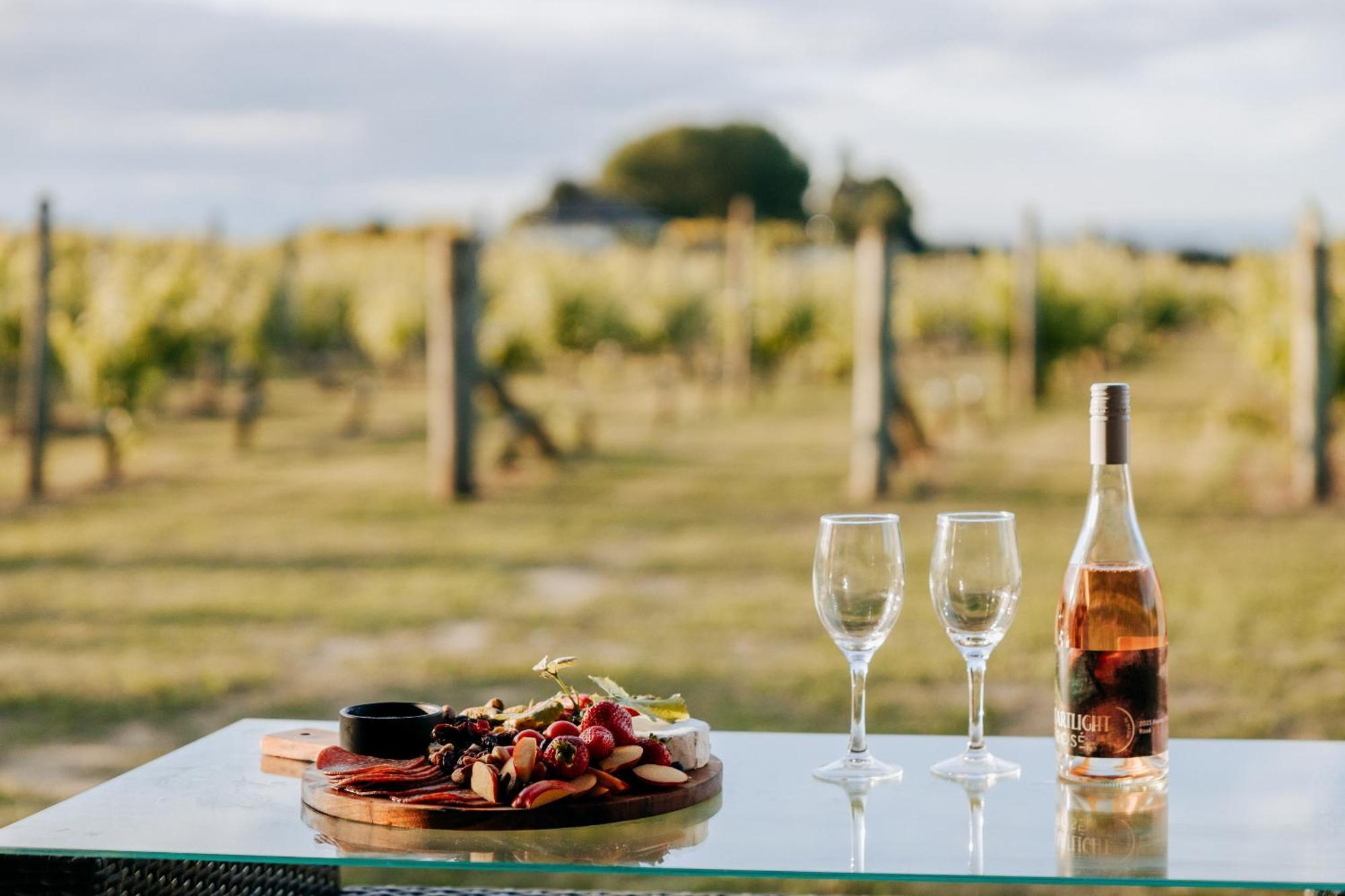Villas & Vines Glamping Гастінгс Екстер'єр фото