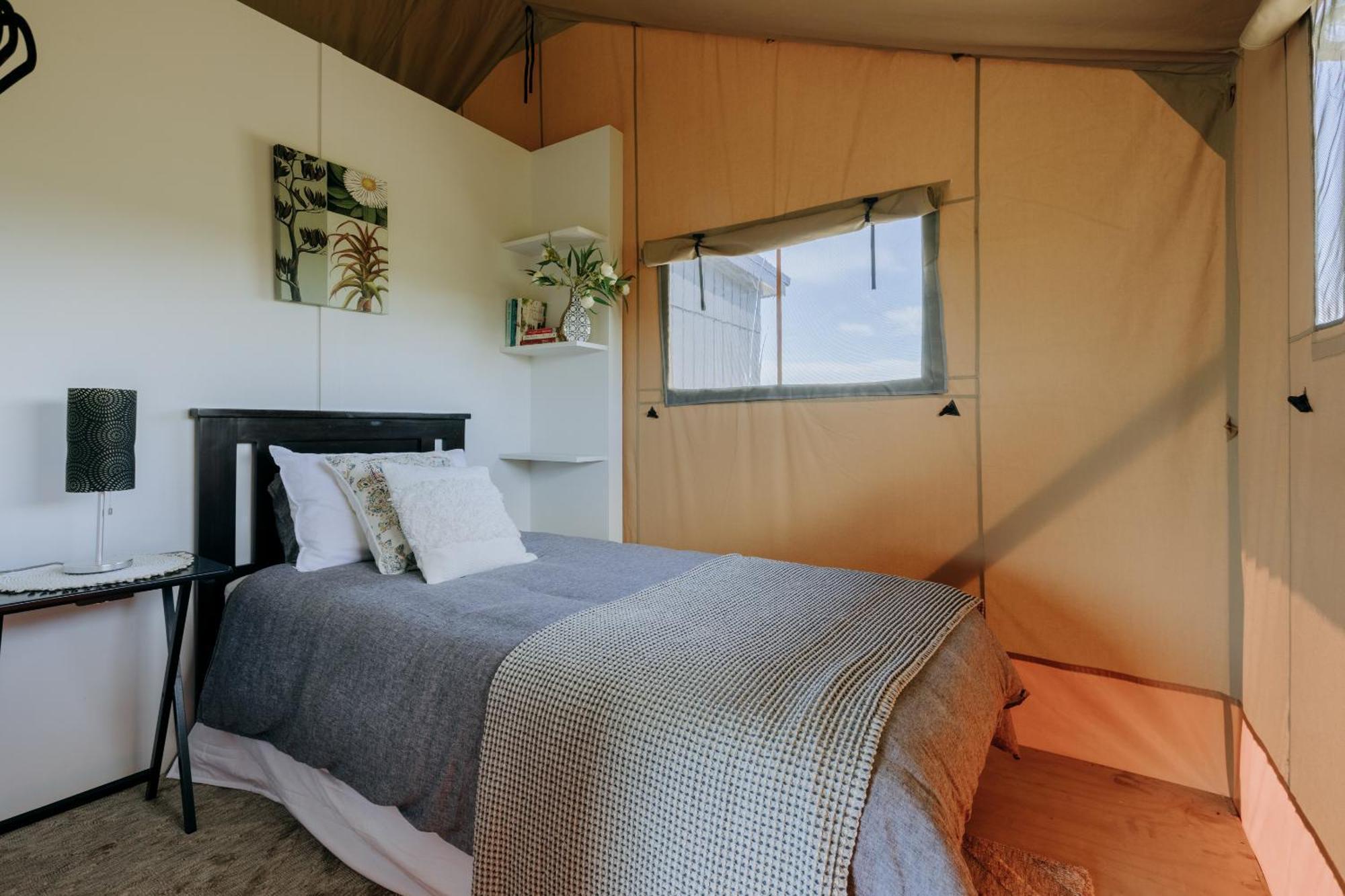 Villas & Vines Glamping Гастінгс Екстер'єр фото
