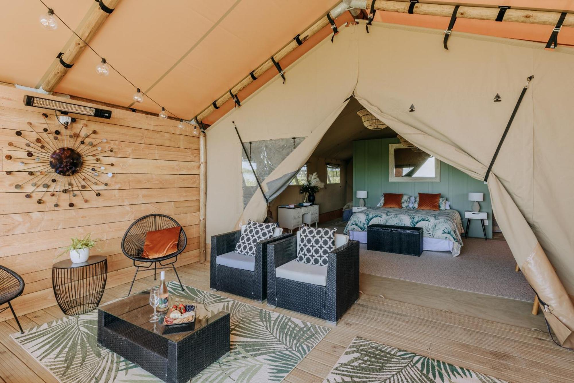 Villas & Vines Glamping Гастінгс Екстер'єр фото