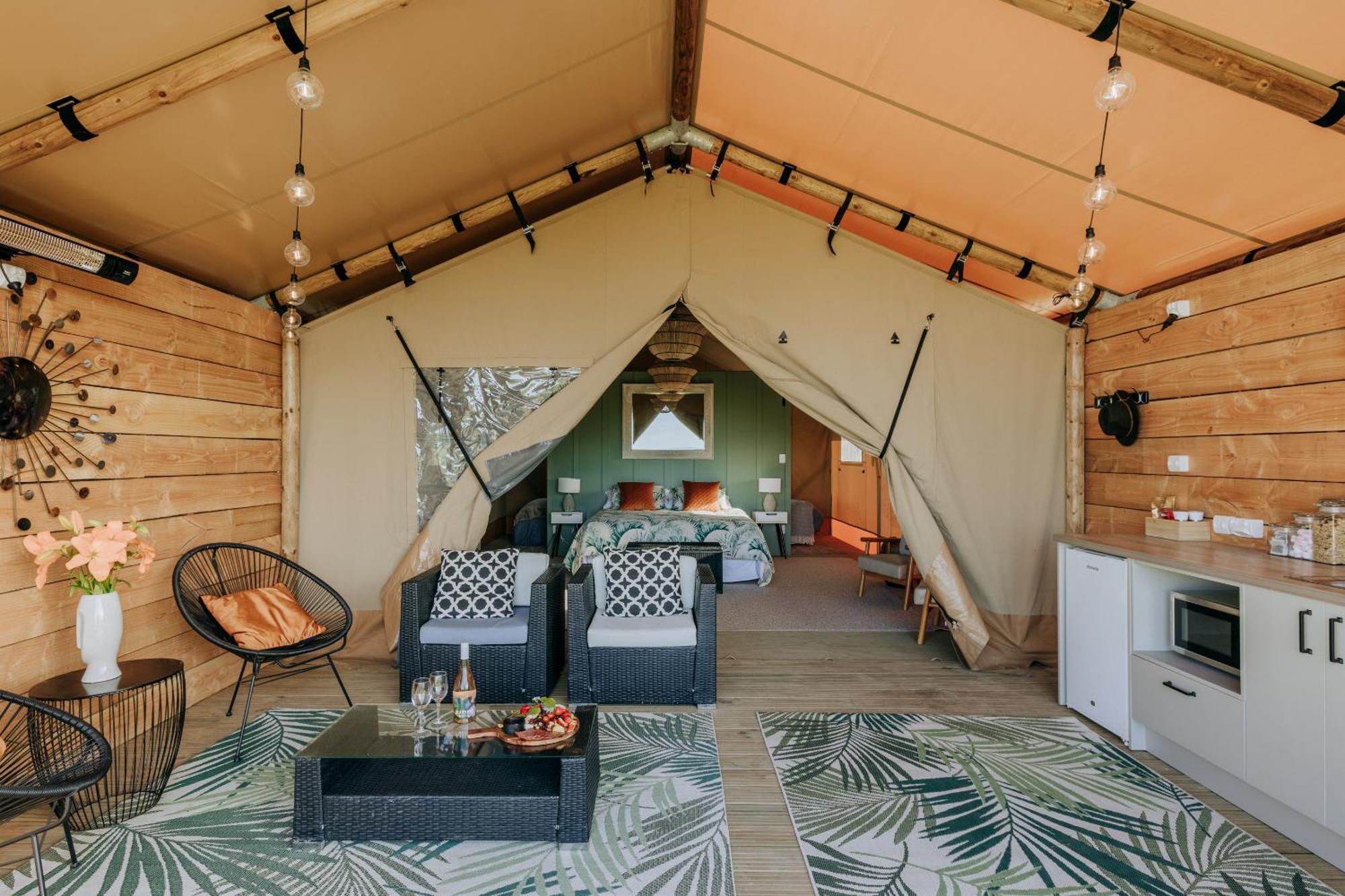 Villas & Vines Glamping Гастінгс Екстер'єр фото