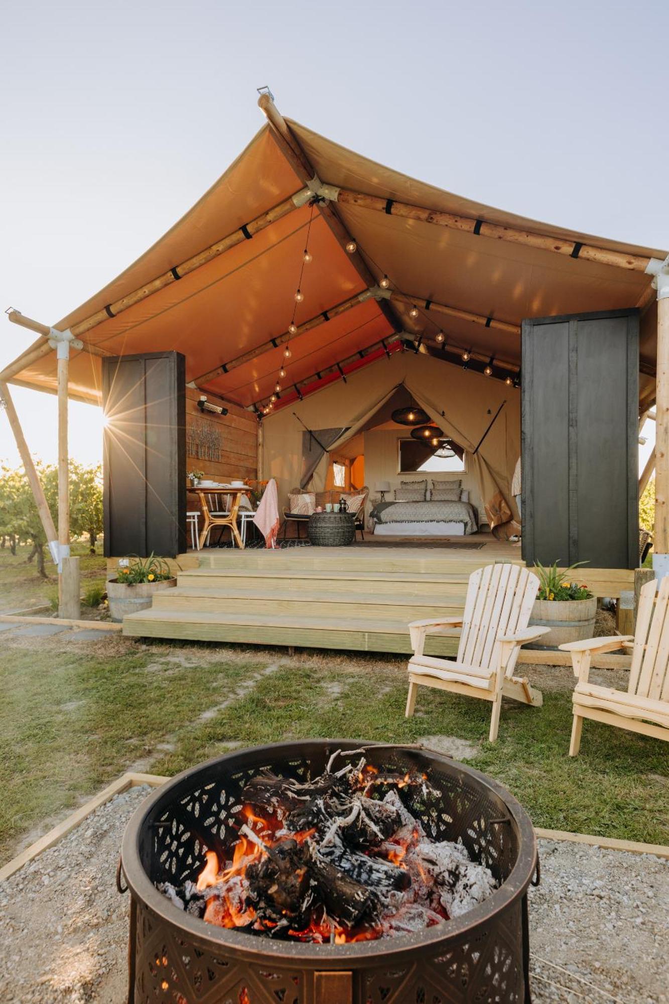Villas & Vines Glamping Гастінгс Екстер'єр фото